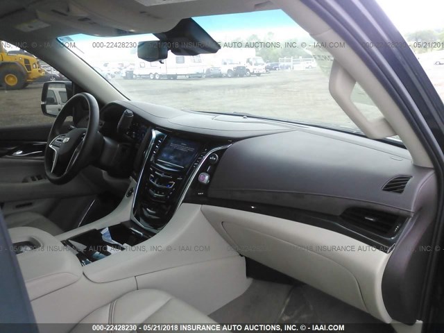 IA043554 - 2017 CADILLAC ESCALADE ESV LUXURY Unknown photo 5
