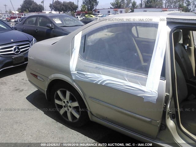 JN1DA31A72T304292 - 2002 NISSAN MAXIMA GLE/SE GOLD photo 6