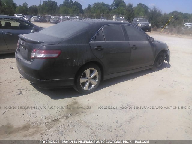 4T1BF3EK3AU116978 - 2010 TOYOTA CAMRY SE/LE/XLE 黑色 照片 4