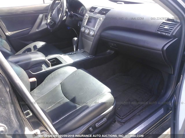 4T1BK3EKXBU124346 - 2011 TOYOTA CAMRY SE/LE/XLE Қара фото 5