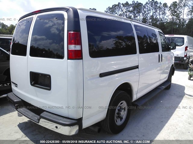 1GBWGFFG5G1252848 - 2016 CHEVROLET EXPRESS G2500 LT WHITE photo 4