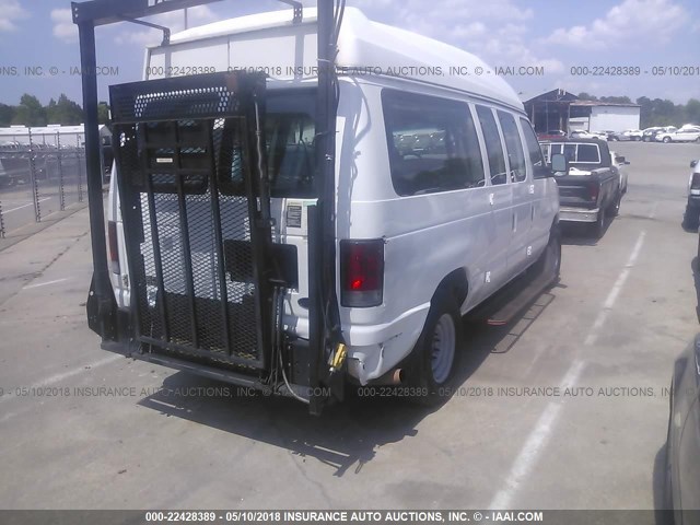 1FBNE31L24HA82813 - 2004 FORD ECONOLINE E350 SUPER DUTY WAGON WHITE photo 4