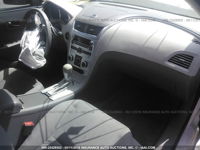 1G1ZB5E04CF329138 - 2012 CHEVROLET MALIBU LS 白色 照片 5