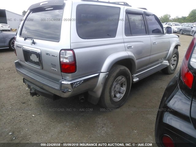 JT3HN86R820377773 - 2002 TOYOTA 4RUNNER SR5 SILVER photo 4