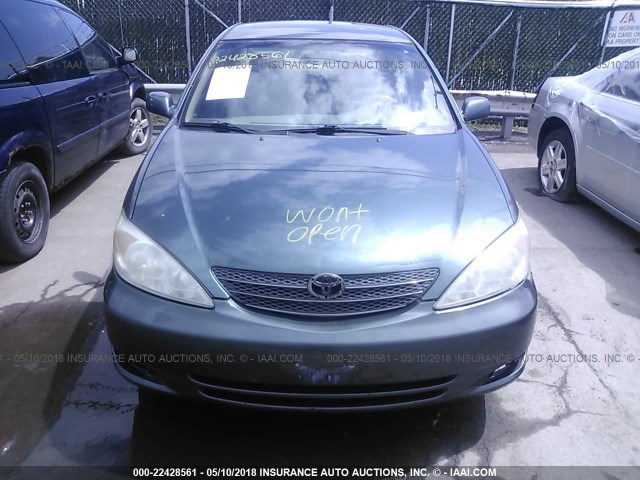 JTDBE32K420109851 - 2002 TOYOTA CAMRY LE/XLE/SE მწვანე ფოტო 10