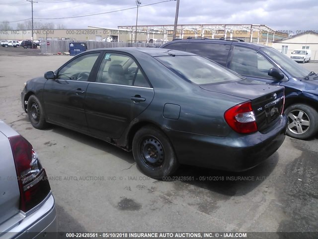 JTDBE32K420109851 - 2002 TOYOTA CAMRY LE/XLE/SE მწვანე ფოტო 3