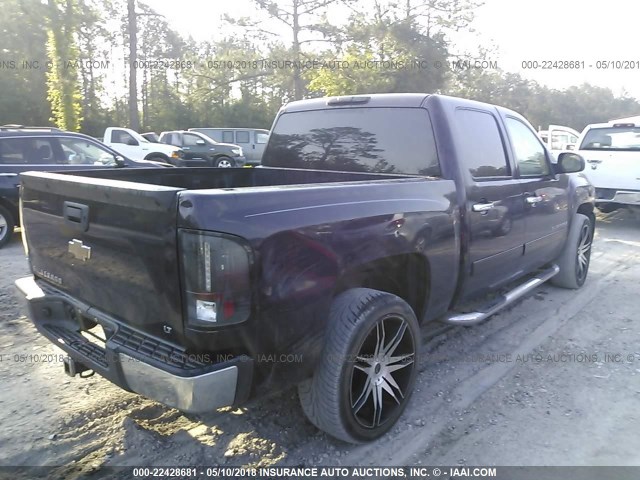 2GCEC13C281209393 - 2008 CHEVROLET SILVERADO C1500 BLACK photo 4