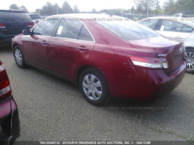 4T4BF3EK7AR010751 - 2010 TOYOTA CAMRY SE/LE/XLE RED photo 3