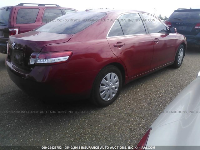 4T4BF3EK7AR010751 - 2010 TOYOTA CAMRY SE/LE/XLE RED photo 4