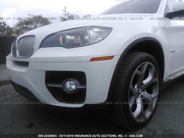 5UXFG2C52BLX06976 - 2011 BMW X6 XDRIVE35I WHITE photo 6