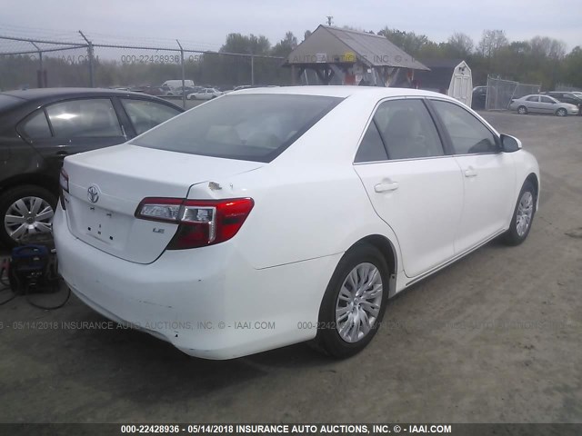 4T4BF1FK1CR272979 - 2012 TOYOTA CAMRY SE/LE/XLE 白色 照片 4