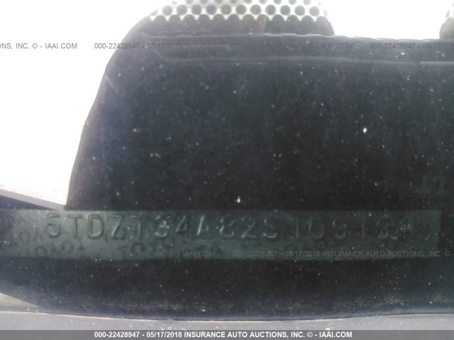 5TDZT34A82S109194 - 2002 TOYOTA SEQUOIA SR5 SILVER photo 9