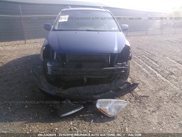 KNDMB233766049148 - 2006 KIA SEDONA EX/LX BLUE photo 6