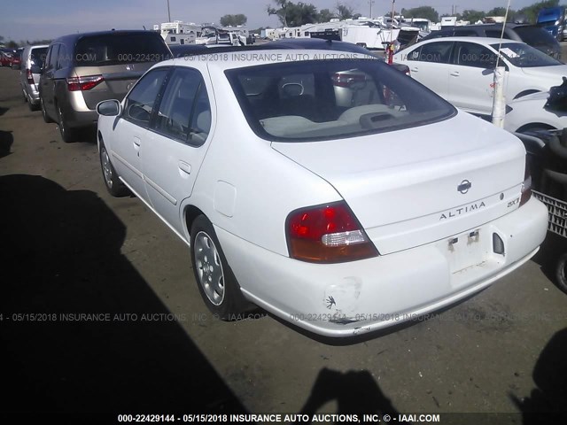 1N4DL01D8XC108617 - 1999 NISSAN ALTIMA XE/GXE/SE/GLE WHITE photo 3