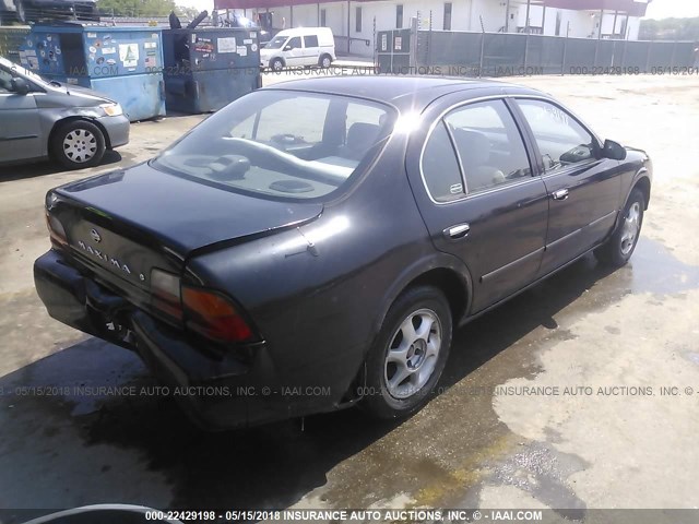 JN1CA21D6TT103355 - 1996 NISSAN MAXIMA GLE/GXE/SE BLACK photo 4