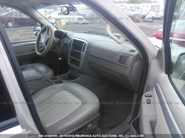 4M2DU86E95ZJ32775 - 2005 MERCURY MOUNTAINEER  BEIGE photo 5