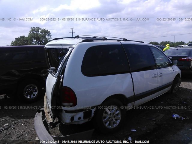 1B4GP44G3YB612702 - 2000 DODGE GRAND CARAVAN SE/SPORT WHITE photo 4