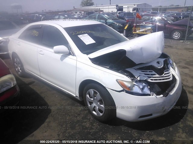 4T1BE46K98U785743 - 2008 TOYOTA CAMRY CE/LE/XLE/SE WHITE photo 1