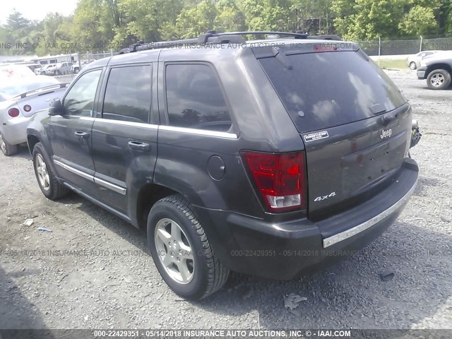 1J8HR58NX5C631407 - 2005 JEEP GRAND CHEROKEE LIMITED GRAY photo 3