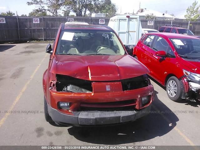 5GZCZ63B82S808668 - 2002 SATURN VUE RED photo 6