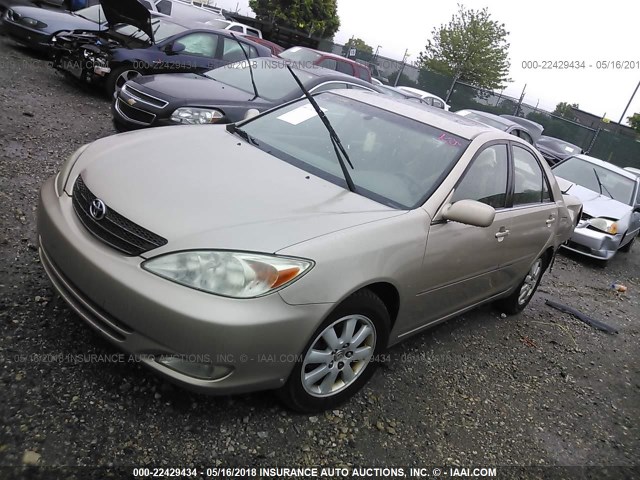 4T1BF30K24U580923 - 2004 TOYOTA CAMRY LE/XLE/SE თაფლისფერი ფოტო 2