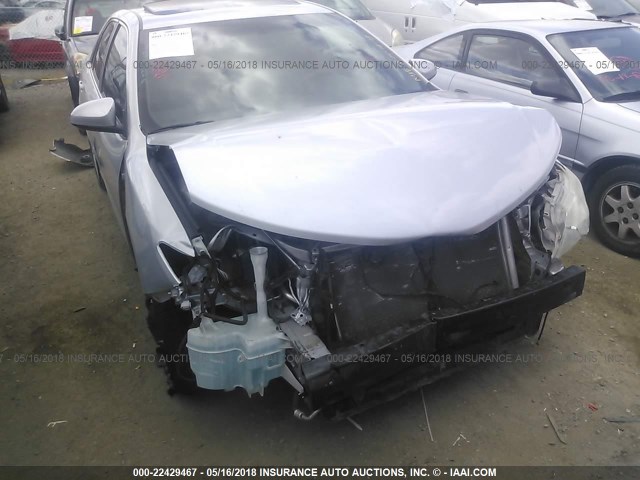 4T1BK1FK8CU515371 - 2012 TOYOTA CAMRY SE/XLE SILVER photo 6