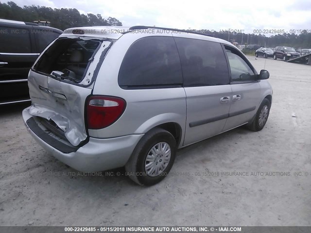 1A4GP45R26B733098 - 2006 CHRYSLER TOWN & COUNTRY  SILVER photo 4