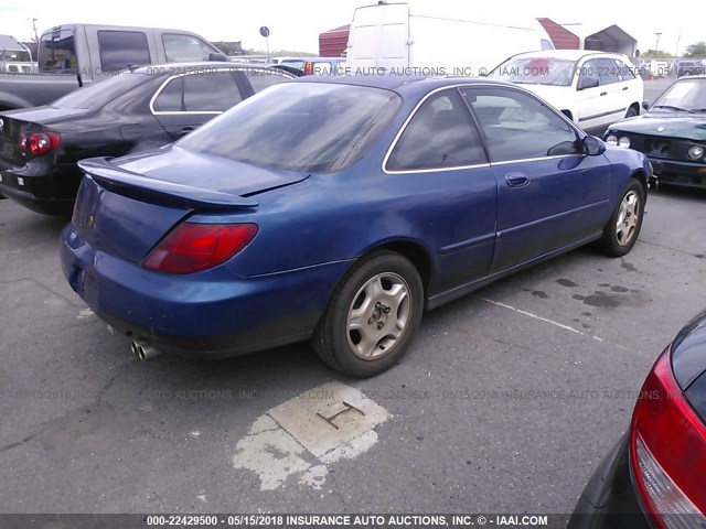 19UYA2258VL014028 - 1997 ACURA 3.0CL BLUE photo 4