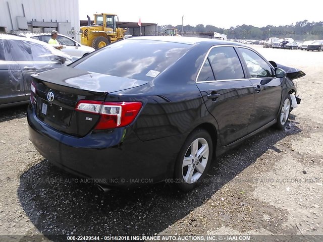 4T1BF1FK9EU442082 - 2014 TOYOTA CAMRY L/SE/LE/XLE 黑色 照片 4