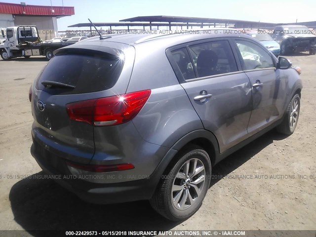 KNDPB3AC9F7759944 - 2015 KIA SPORTAGE LX GRAY photo 4