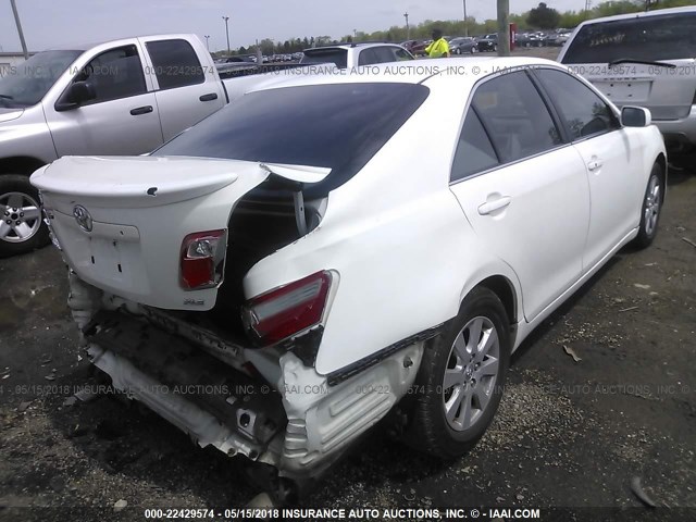 4T1BK46K48U563894 - 2008 TOYOTA CAMRY LE/XLE/SE Ақ фото 4