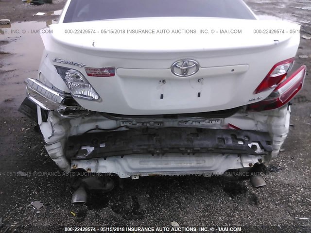 4T1BK46K48U563894 - 2008 TOYOTA CAMRY LE/XLE/SE Ақ фото 6