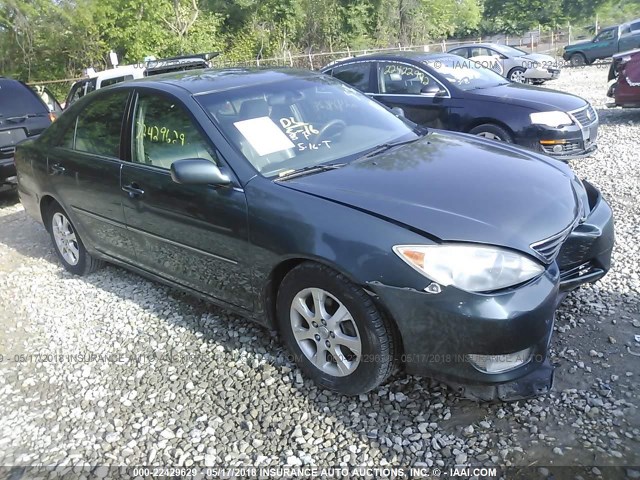 4T1BF32K25U108171 - 2005 TOYOTA CAMRY LE/XLE/SE მწვანე ფოტო 1