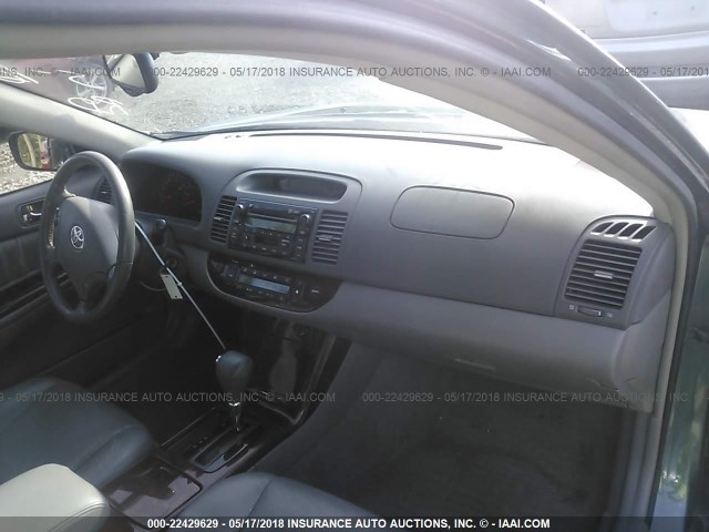 4T1BF32K25U108171 - 2005 TOYOTA CAMRY LE/XLE/SE მწვანე ფოტო 5