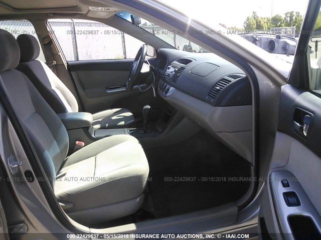 4T1BE32K95U580127 - 2005 TOYOTA CAMRY LE/XLE/SE Şampan foto 5