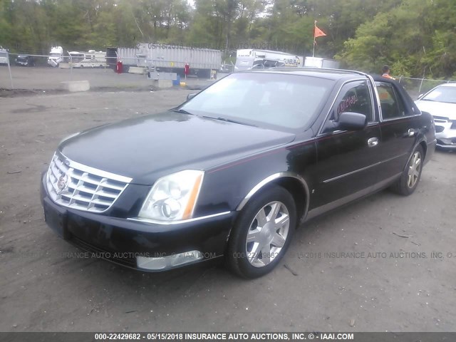 1G6KD57YX7U137216 - 2007 CADILLAC DTS BLACK photo 2