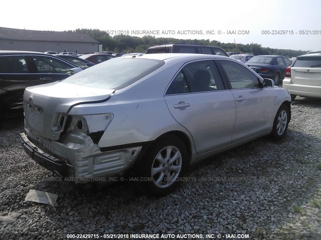 4T4BF3EK2BR192876 - 2011 TOYOTA CAMRY SE/LE/XLE SILVER photo 4