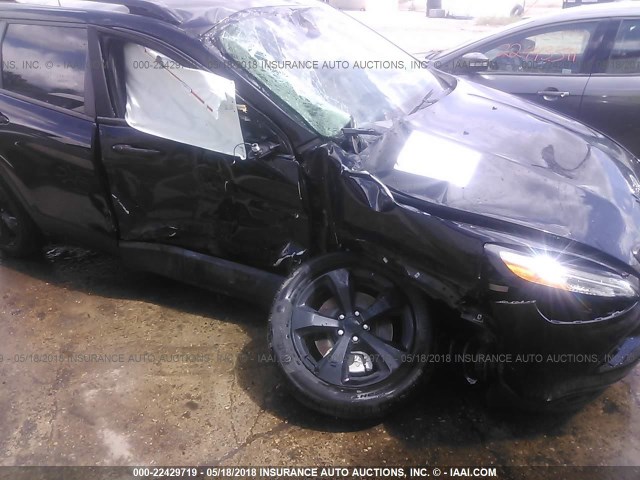 1C4PJLCB2JD540437 - 2018 JEEP CHEROKEE LATITUDE Czarny zdjęcie 6