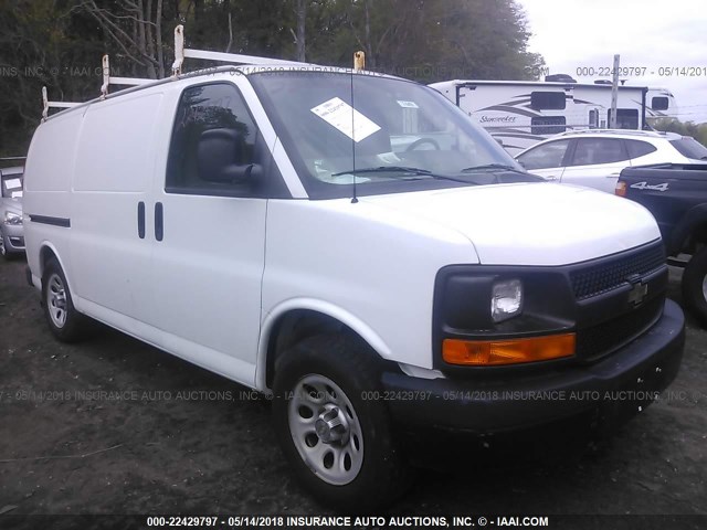 1GCSGAFX1D1113745 - 2013 CHEVROLET EXPRESS G1500  WHITE photo 1