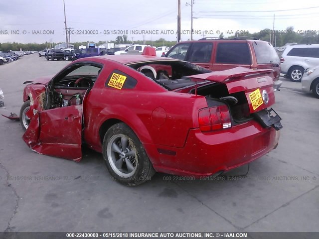 1ZVFT82H155136194 - 2005 FORD MUSTANG GT RED photo 3