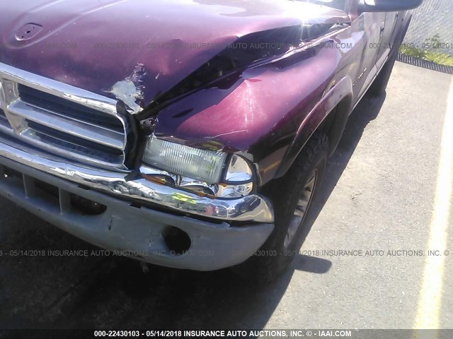 1B7HG2AZX1S276621 - 2001 DODGE DAKOTA QUAD RED photo 6