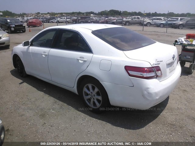 4T4BF3EKXAR065856 - 2010 TOYOTA CAMRY SE/LE/XLE 白色 照片 3