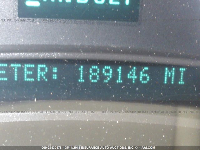 1GYEC63T14R228378 - 2004 CADILLAC ESCALADE LUXURY ვერცხლისფერი ფოტო 7