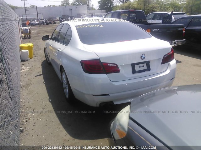 WBAXH5C52DD107302 - 2013 BMW 528 XI WHITE photo 3