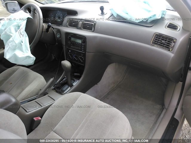 4T1BG22K71U058255 - 2001 TOYOTA CAMRY CE/LE/XLE GOLD photo 5