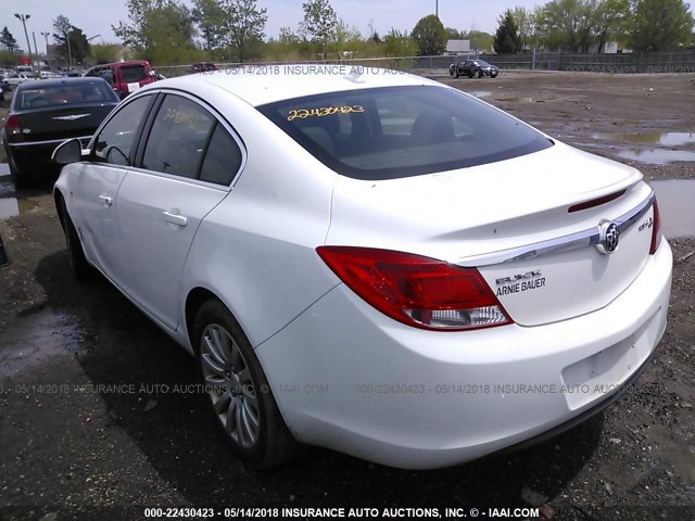 W04GN5EC6B1034144 - 2011 BUICK REGAL CXL WHITE photo 3