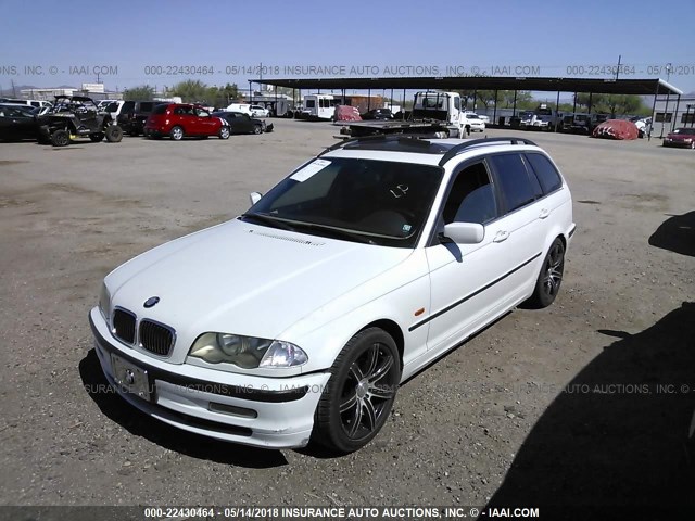 WBAAW33431ET42191 - 2001 BMW 325 IT WHITE photo 2