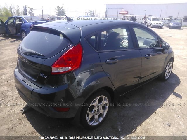 3FADP4FJ7BM116953 - 2011 FORD FIESTA SES GRAY photo 4