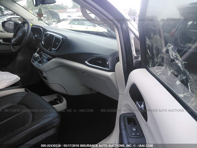 2C4RC1EGXHR796736 - 2017 CHRYSLER PACIFICA TOURING L PLUS შავი ფოტო 5