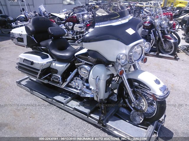 1HD1FC4138Y645812 - 2008 HARLEY-DAVIDSON FLHTCUI WHITE photo 1